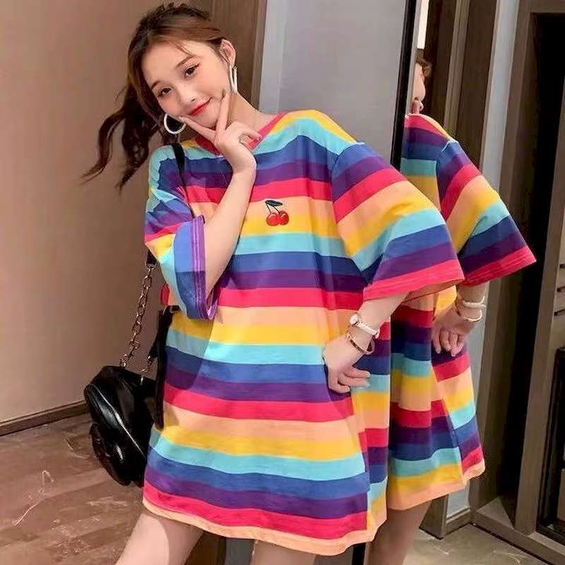 Rainbow Stripes Niche T-shirt femmes à manches courtes ample mi-long T-shirt femmes vêtements Kawaii