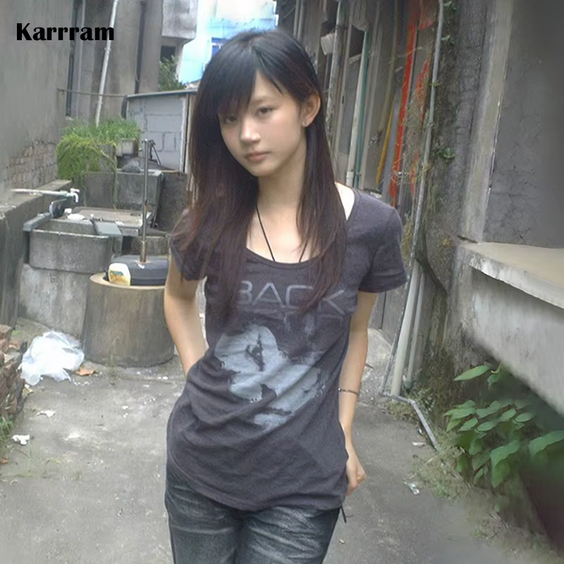 Karrram japonais Y2k lettre impression T-shirt Trashy 2000s Style à manches courtes T-shirt Vintage