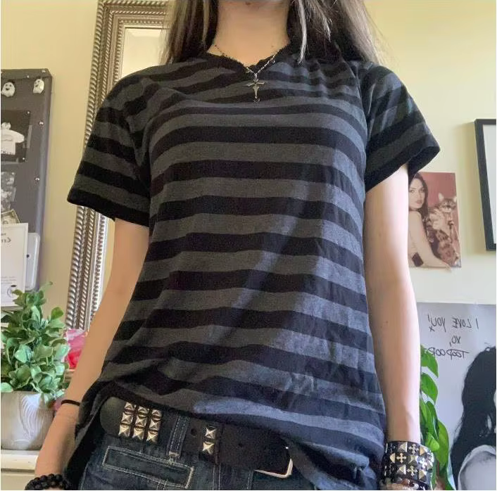 Femmes Y2k Grunge chemises rayé Baggy col rond manches courtes Emo hauts 2000s Harajuku Vintage adol