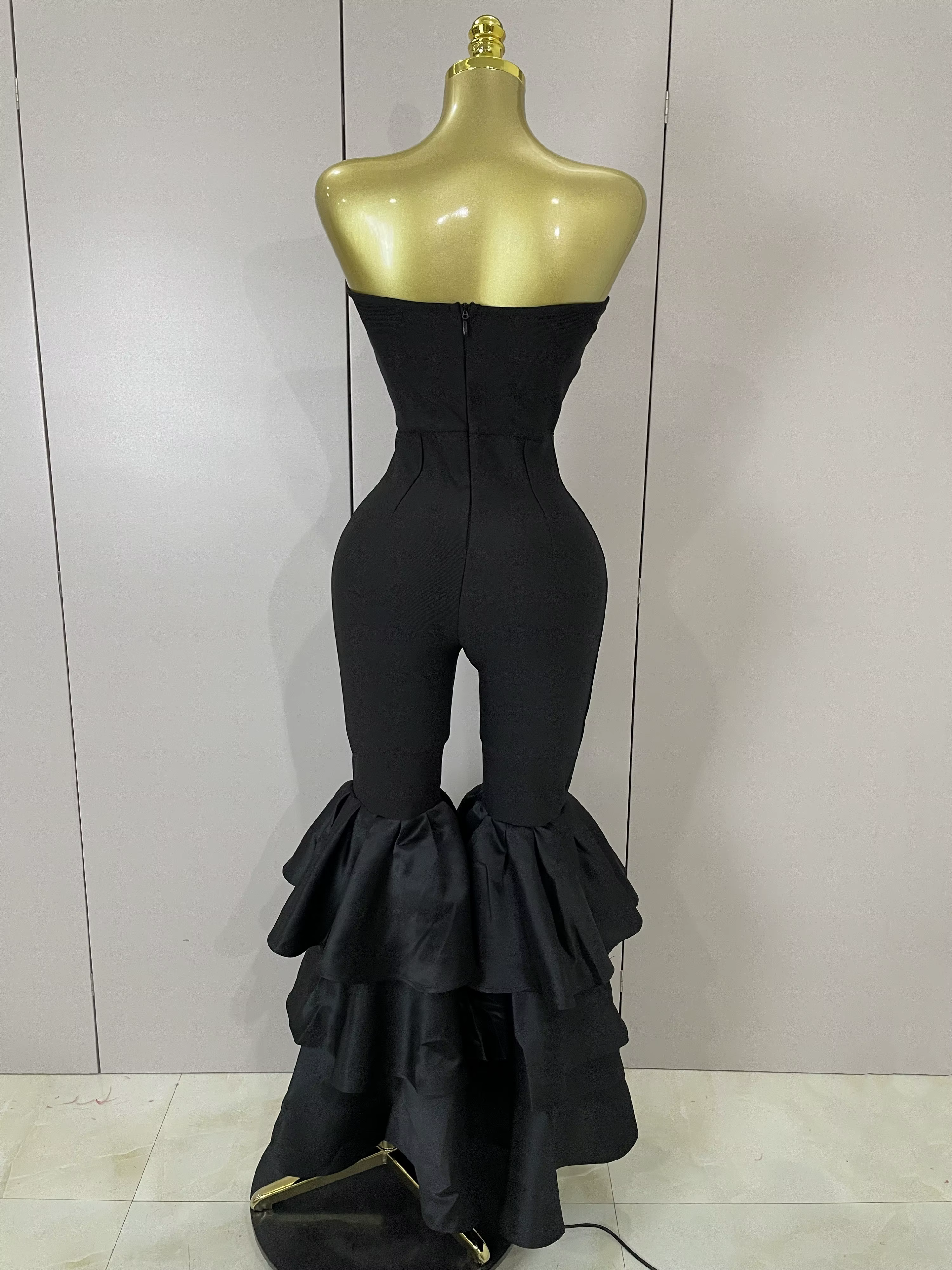 Luxe anniversaire Sexy bretelles noir volants moulante Flare Bandage combinaison 2025 femmes célébri