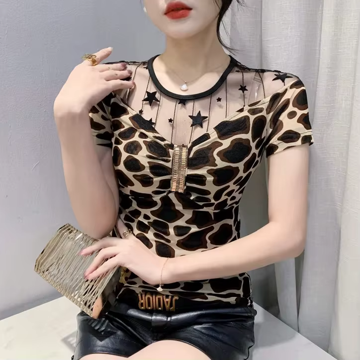 Col rond manches courtes t-shirt pour femmes tenue d'été liquidation Style coréen maille épissage im