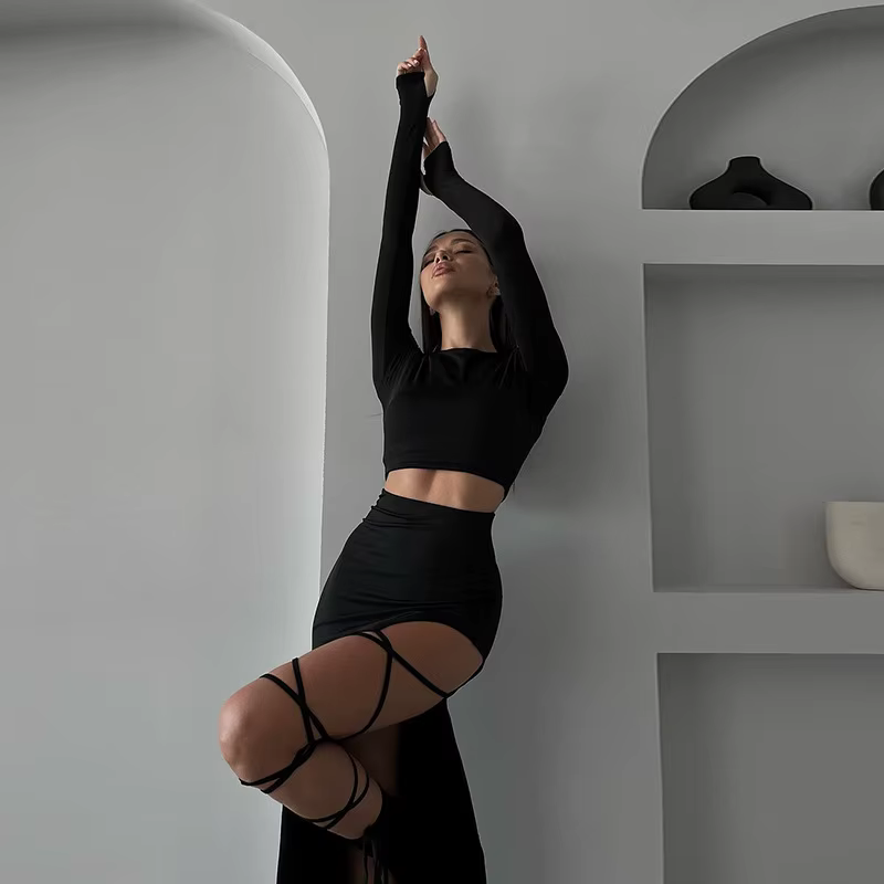 Haut à manches longues et col rond pour femme, couleur unie, décontracté, à la mode et sexy, avec br