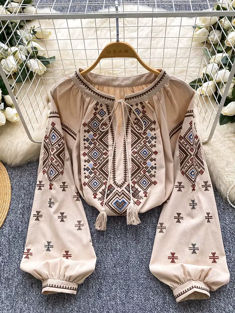 Femmes automne Blouse ample artistique rétro industrie lourde broderie nœud col rond lanterne manche