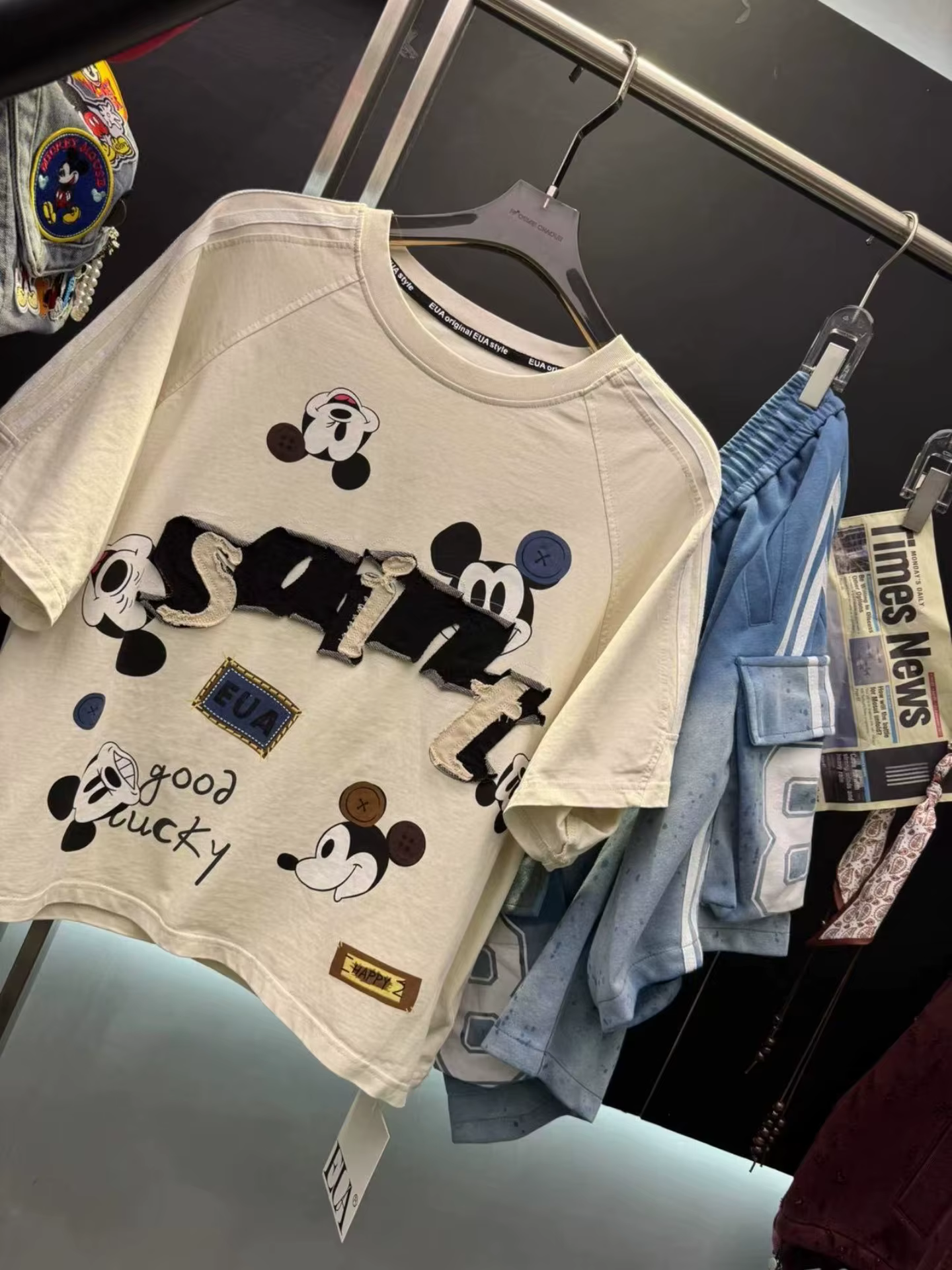 Nouveau T-shirt imprimé à manches courtes pour femme, coupe décontractée, style designer, haut court
