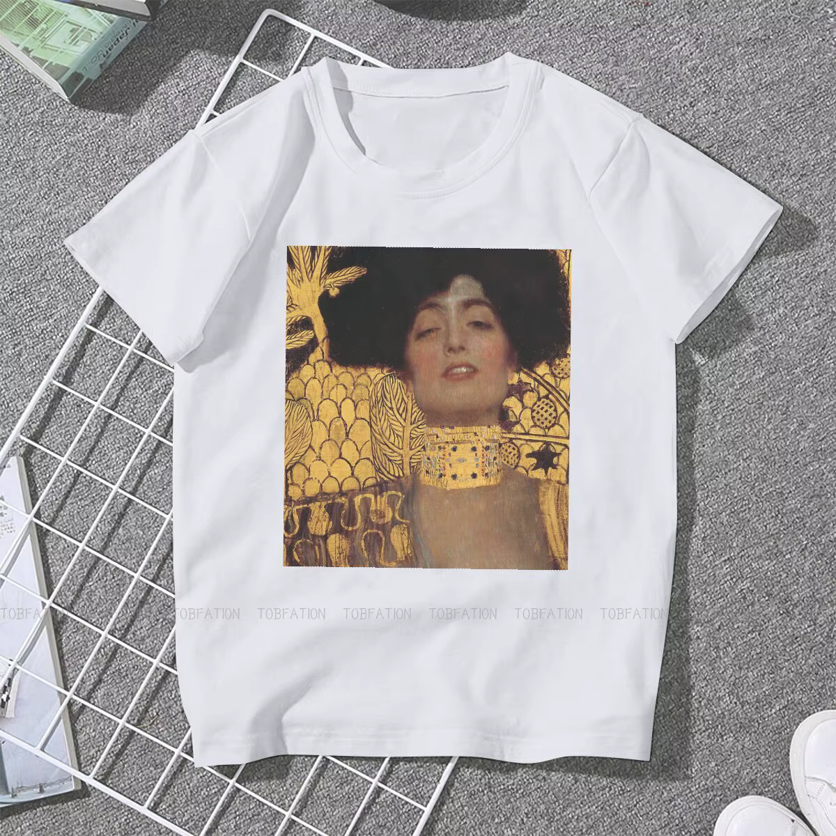 Judith – T-Shirt à manches courtes pour femme, vêtement Vintage décontracté et surdimensionné avec d