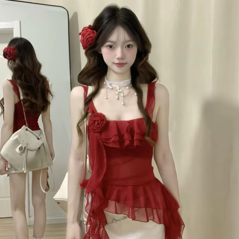 Haut court rouge asymétrique sexy à fines bretelles pour femme, élégant et ajusté, dos nu, style déb