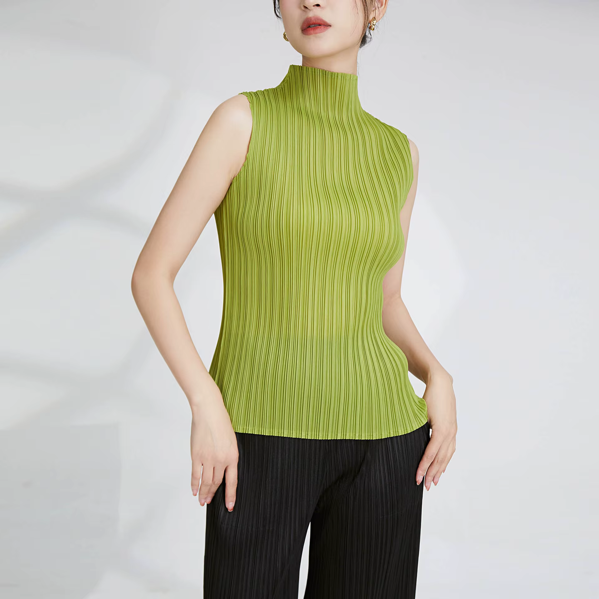 Miyake couleur unie japonais Simple cent T-shirt haut 2025 été nouveau tempérament trajet Simple san