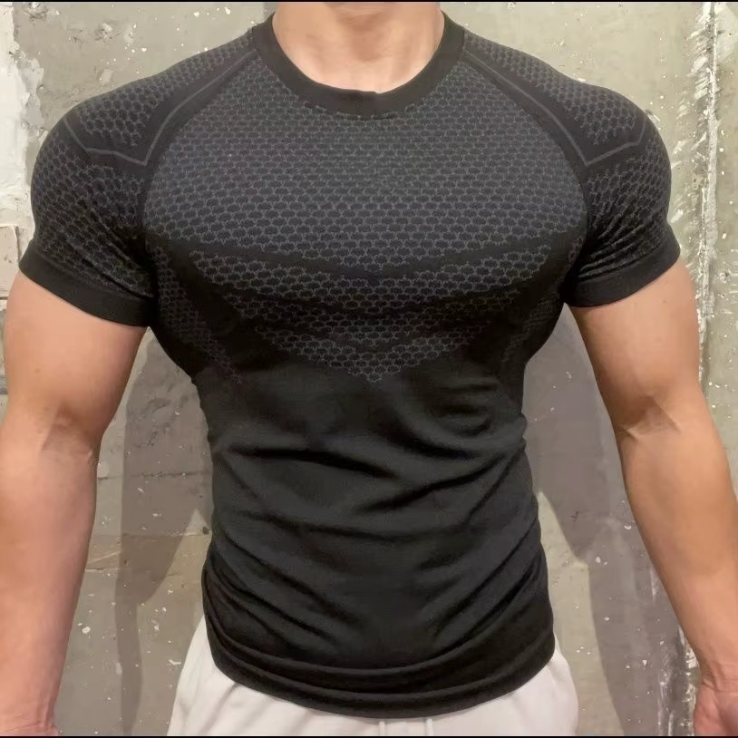 T-shirt de sport pour homme, entraînement et fitness, manches courtes, coupe ajustée, col rond, sous