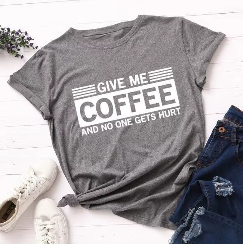 T-shirt manches courtes col rond pour femme, estival et estival, avec lettres imprimées "Give Me Cof