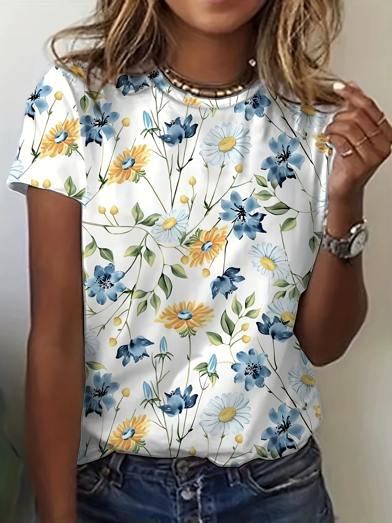 T-shirt pour femme - Motif floral bleu et jaune, design champêtre aquarelle frais pour un usage quot