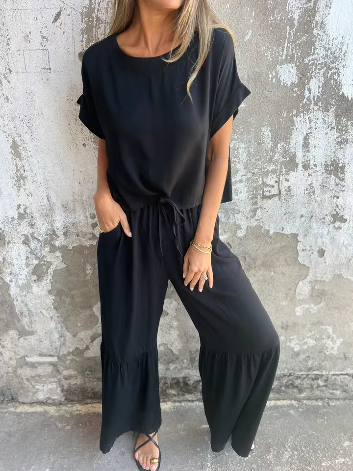 Nouveaux ensembles 2 pièces pour femmes : T-shirts amples à manches courtes et pantalons longs à vol