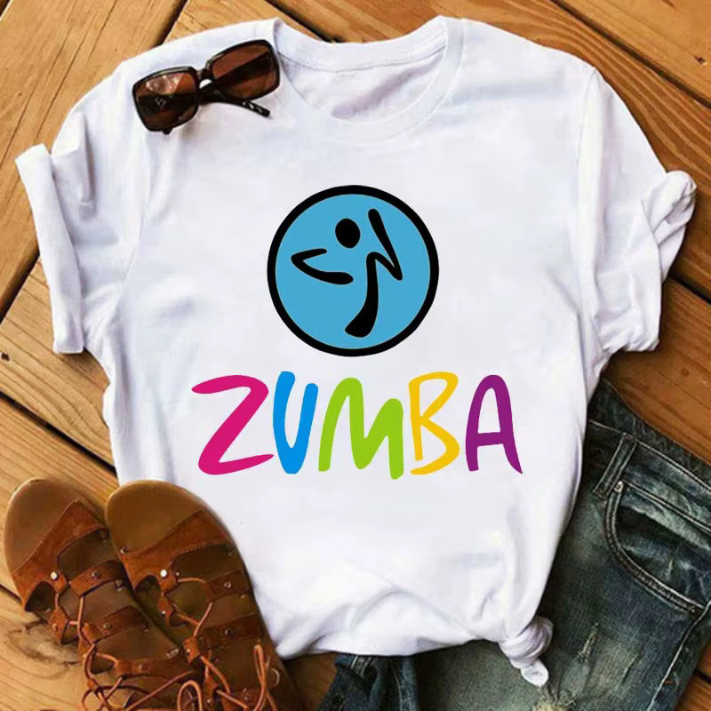 T-shirt imprimé Zumba pour femmes, motif de danse coloré, manches décontractées, haut d'entraînement