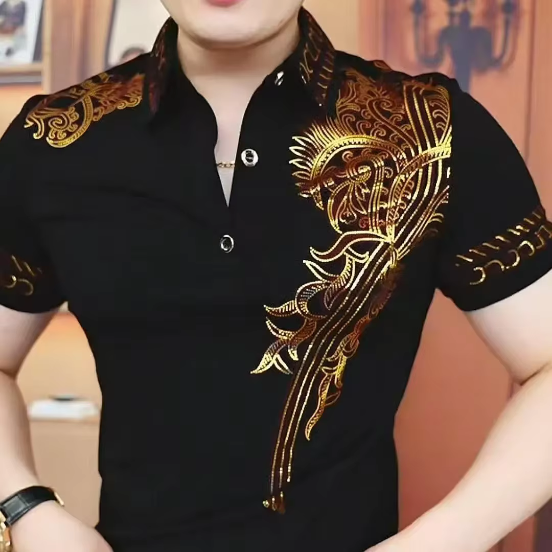 Polo noir pour homme à manches courtes avec broderie cachemire dorée, coupe ajustée, haut décontract