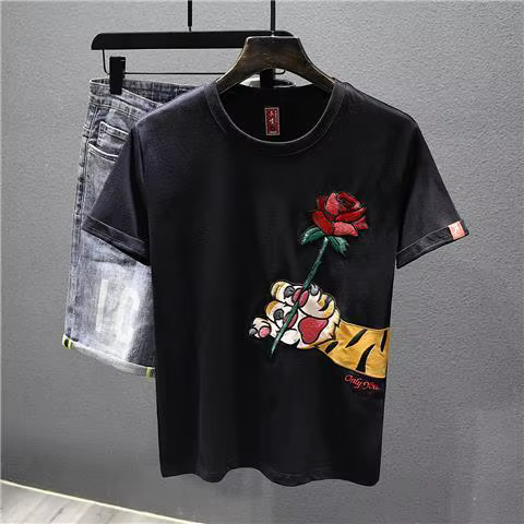 Rose brodé T-shirt à manches courtes hommes 2025 nouvel été décontracté col rond ample haut à manche