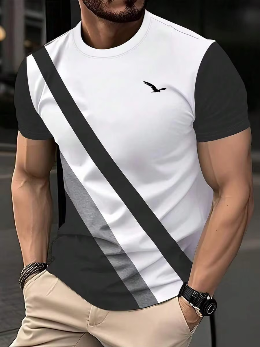Un T-shirt à manches courtes imprimé à motif personnalisé pour hommes pour un vêtement d'été confort