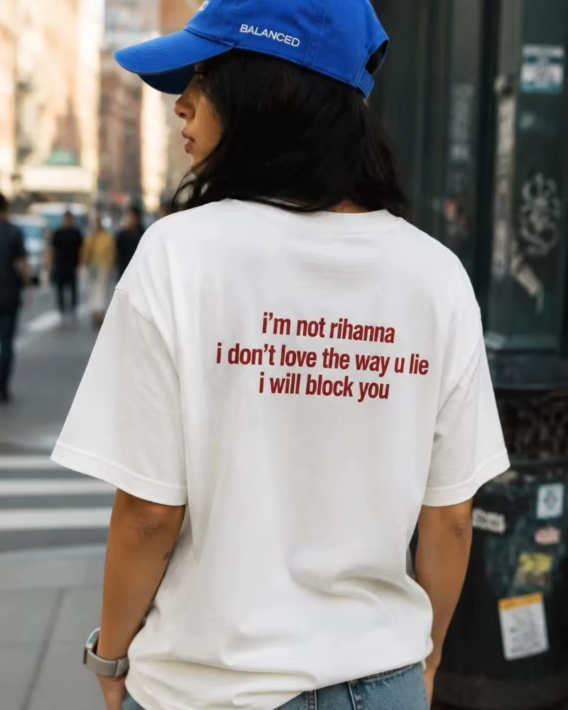 T-shirt humoristique et sarcastique « Je ne suis pas Rihanna » – « Je ne t'aime pas la façon dont tu