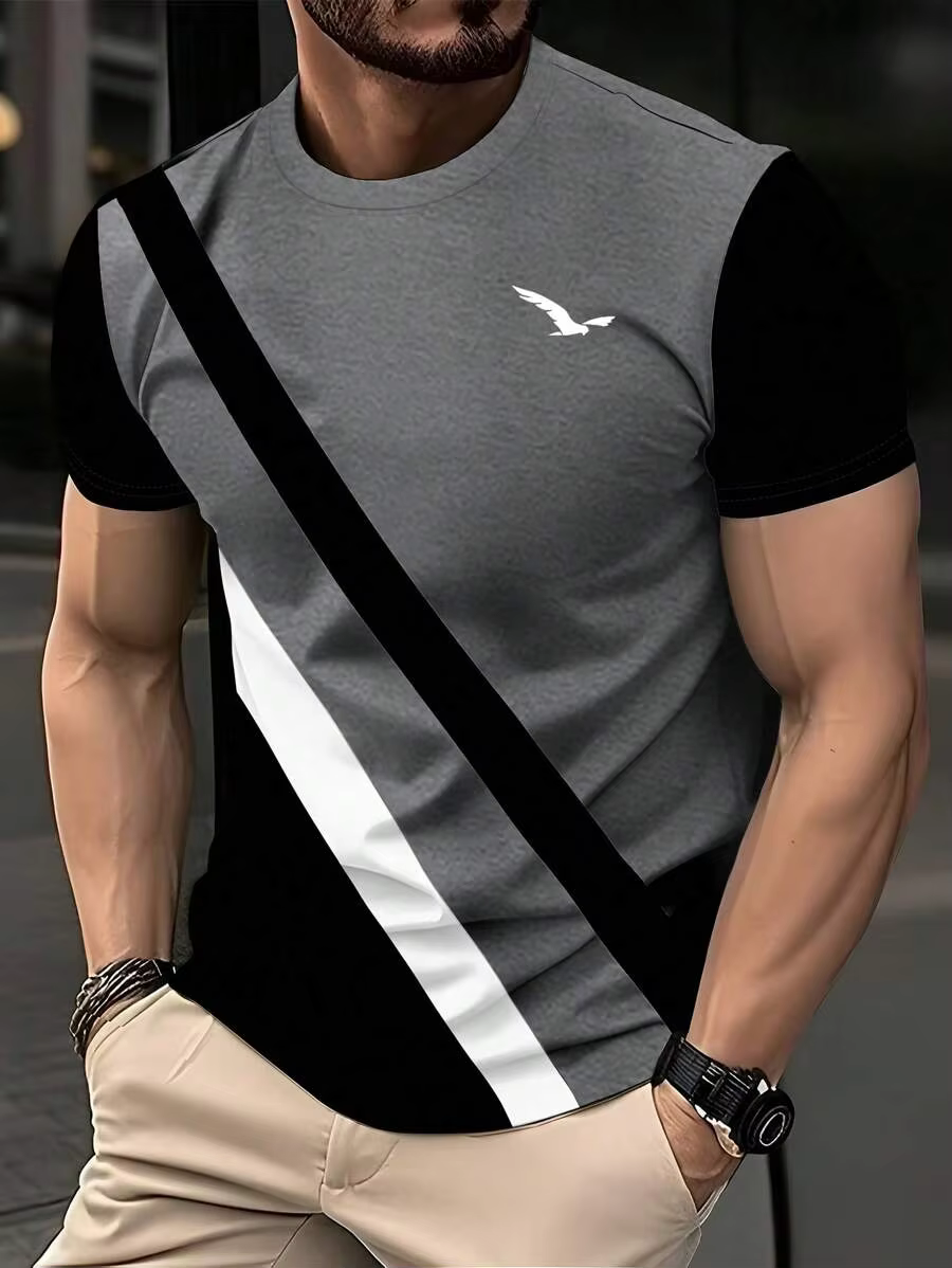 Un T-shirt à manches courtes imprimé à motif personnalisé pour hommes pour un vêtement d'été confort