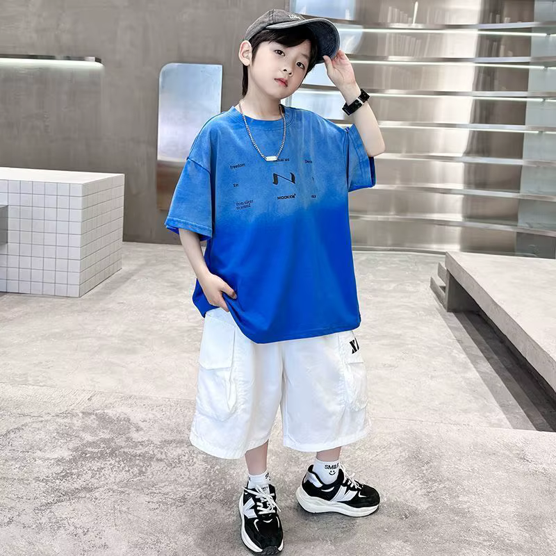 Nouveau T-shirt en coton pour garçons 2026 – Design dégradé tendance pour grands enfants – Vêtement 