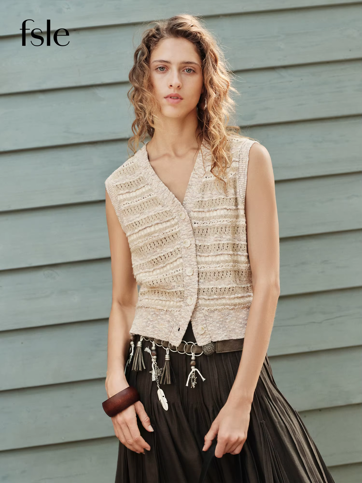FSLE【Série Premium】Débardeur en tricot sans manches à col en V pour femme, coupe ajustée, style mode