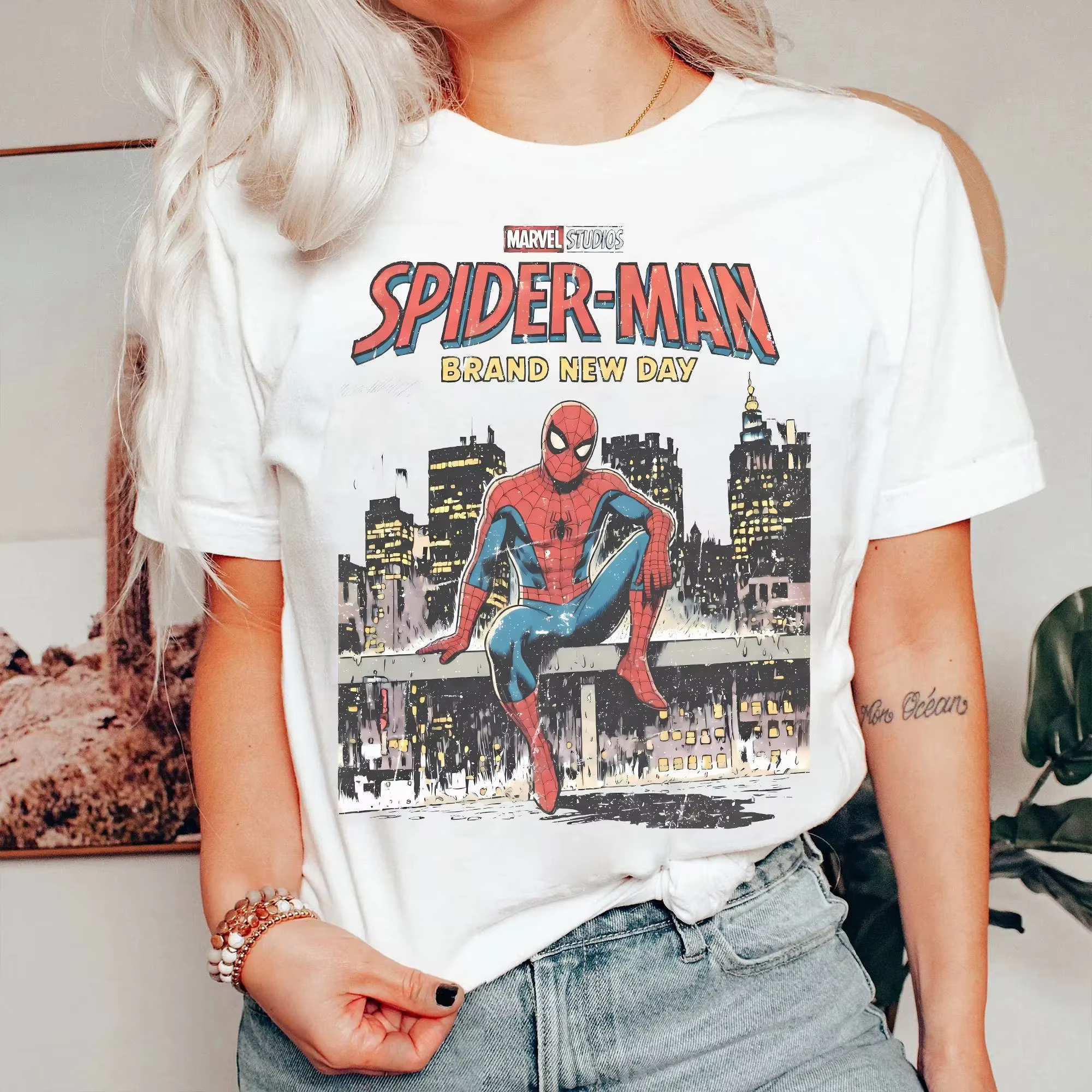 Nouveau T-shirt Spider-Man 2026 - Le Nouveau Jour - Tom Holland - Imprimé Rétro - Homme Femme - Y2K 