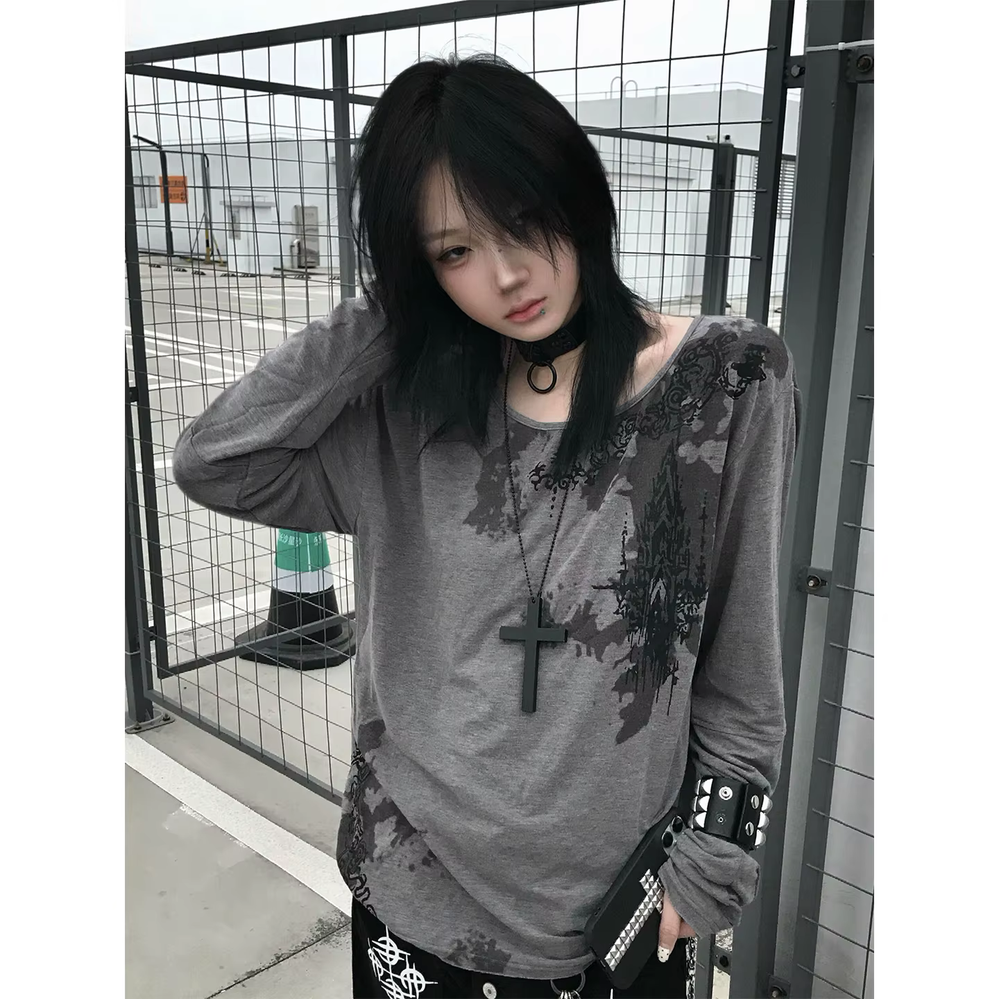 Genayooa gothique imprimé T-shirt femmes à manches longues décontracté Y2k Vintage Grunge hauts T-sh