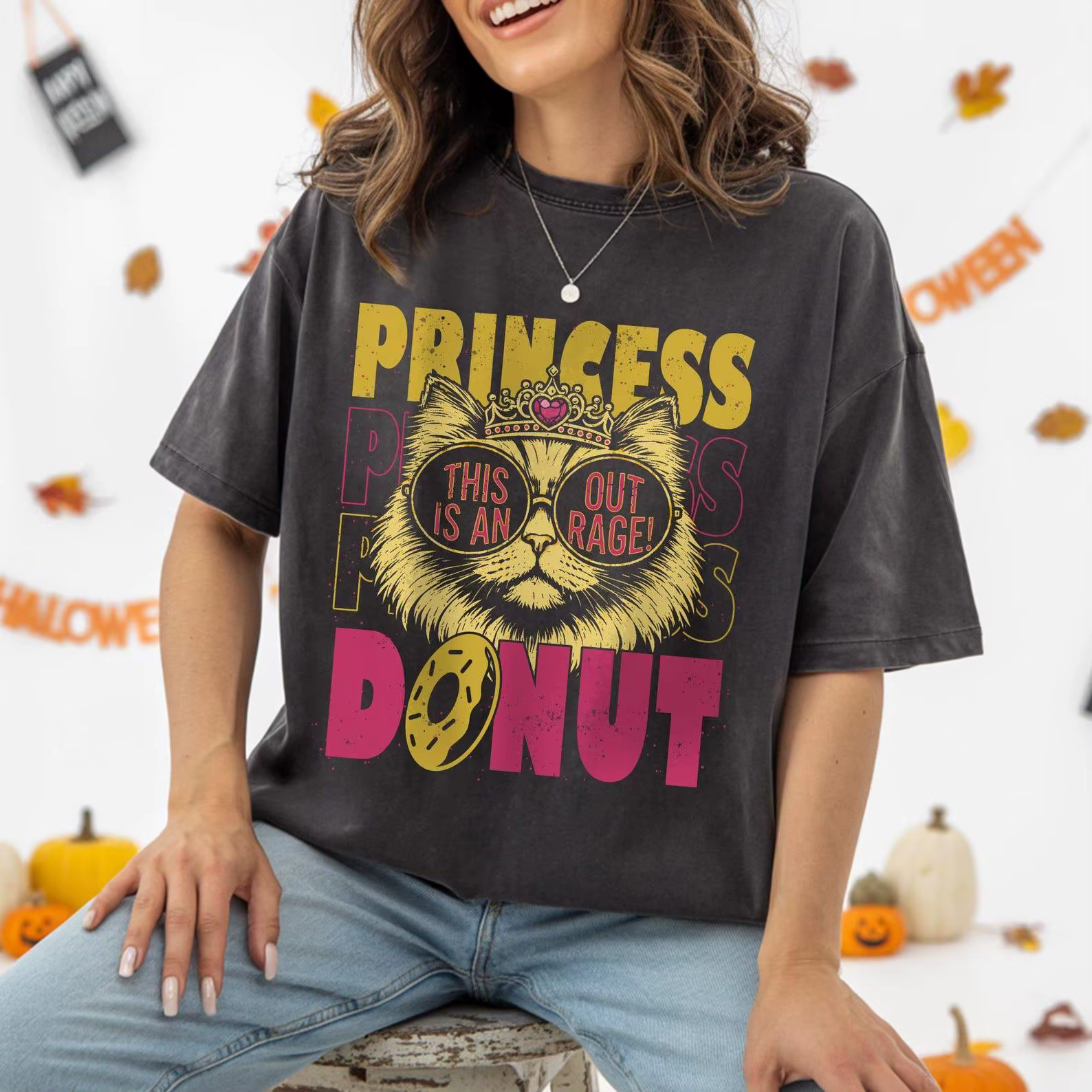 T-shirt Princess Donut, C'est un sweat-shirt OUTRAGE, T-shirt pour fans de Dungeon Crawler Carl, God
