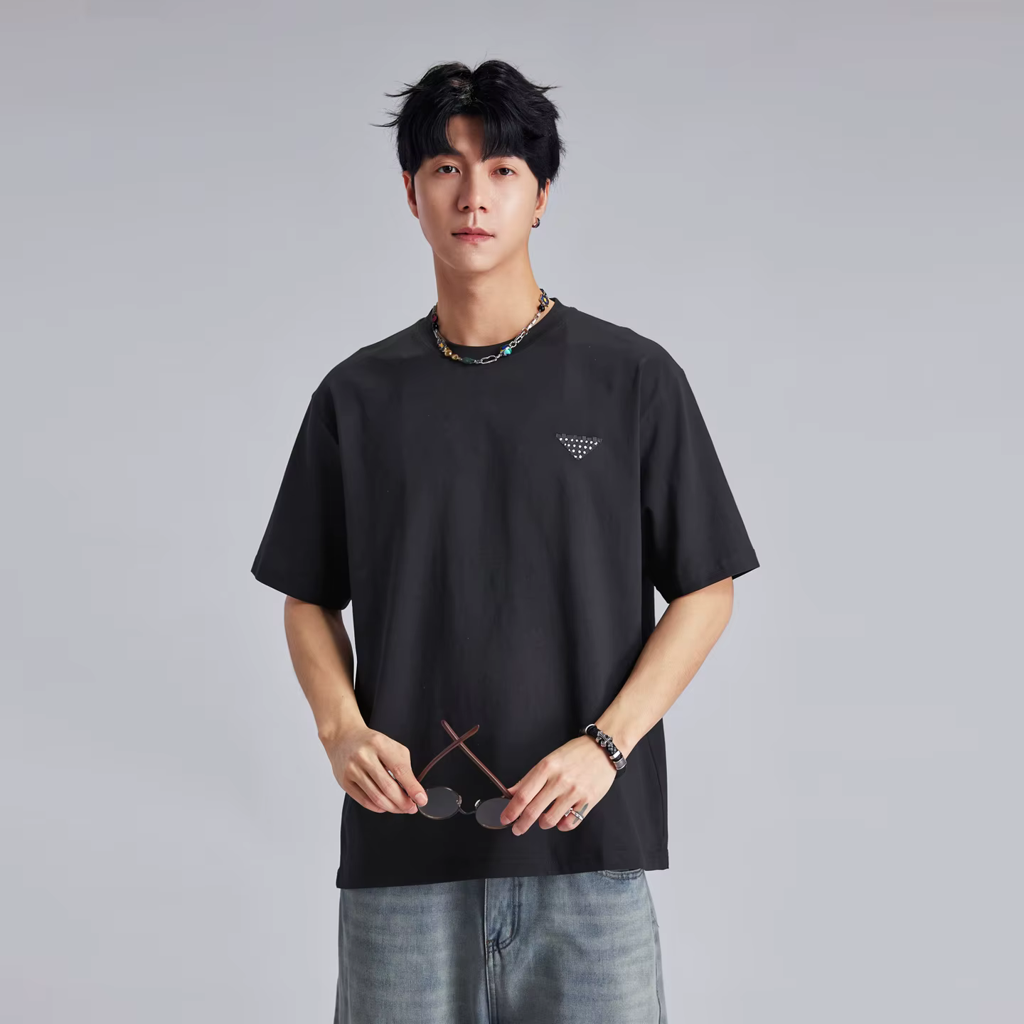 T-shirt Homme Minimaliste Logo Triangle Tendance Été 2026 Ample Respirant Doux pour la Peau Décontra