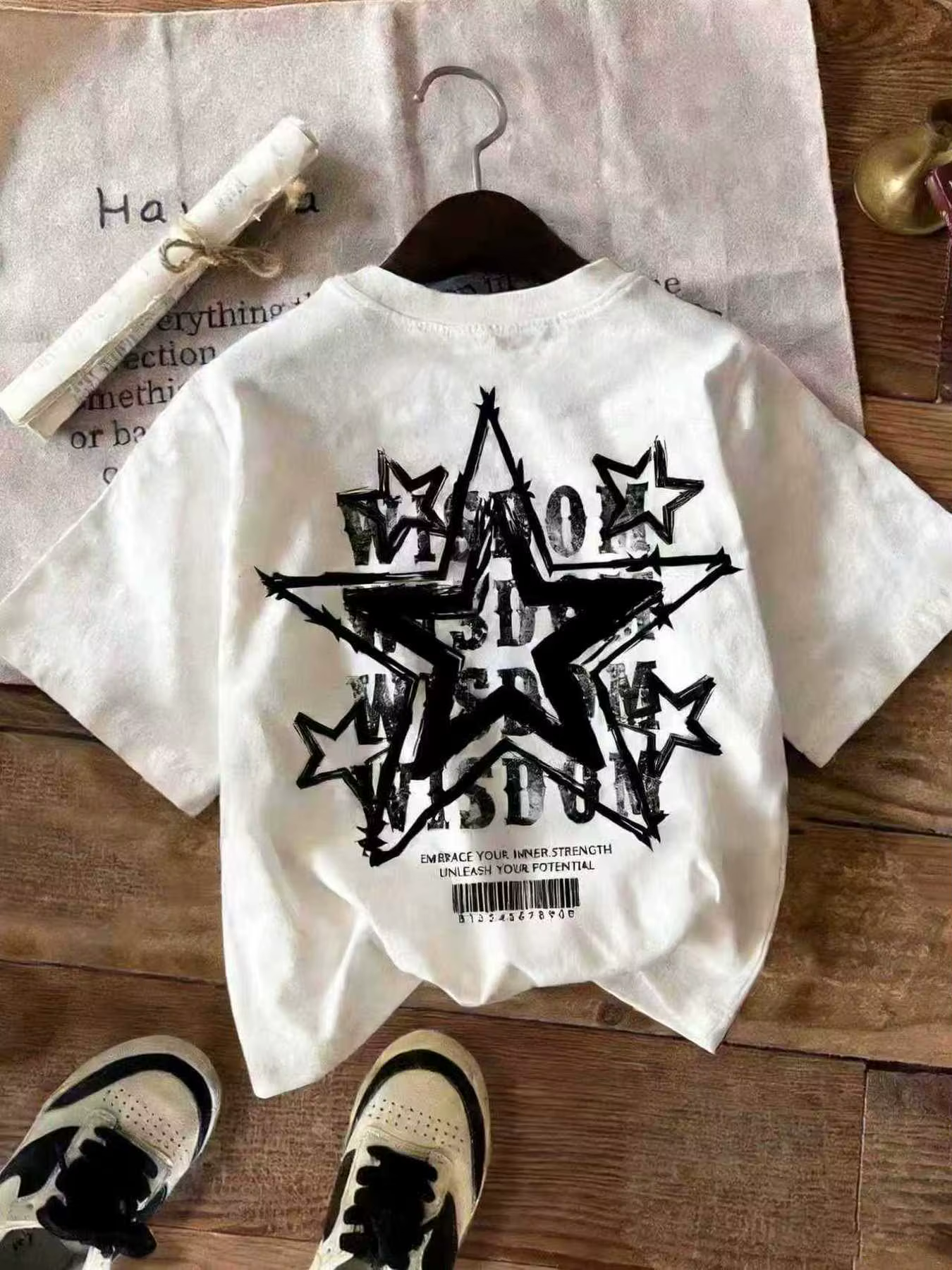 T-shirt pour enfants, motif étoile et lettres imprimées, confortable, col rond, manches courtes, cou