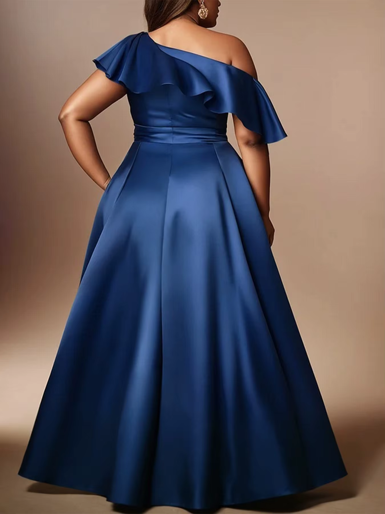 Robe de soirée élégante en satin à volants et épaule dénudée, taille plus, coupe asymétrique, longue