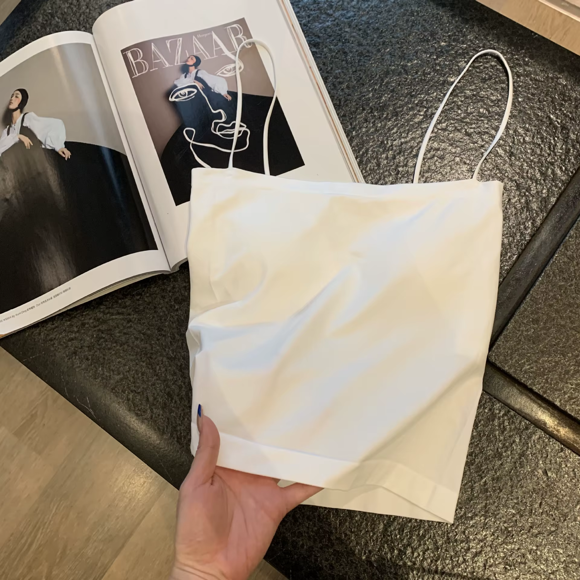 Haut femme Sexy soutiens-gorge Spaghetti sangle culture hauts mode Camisole sans fil brassière sous-