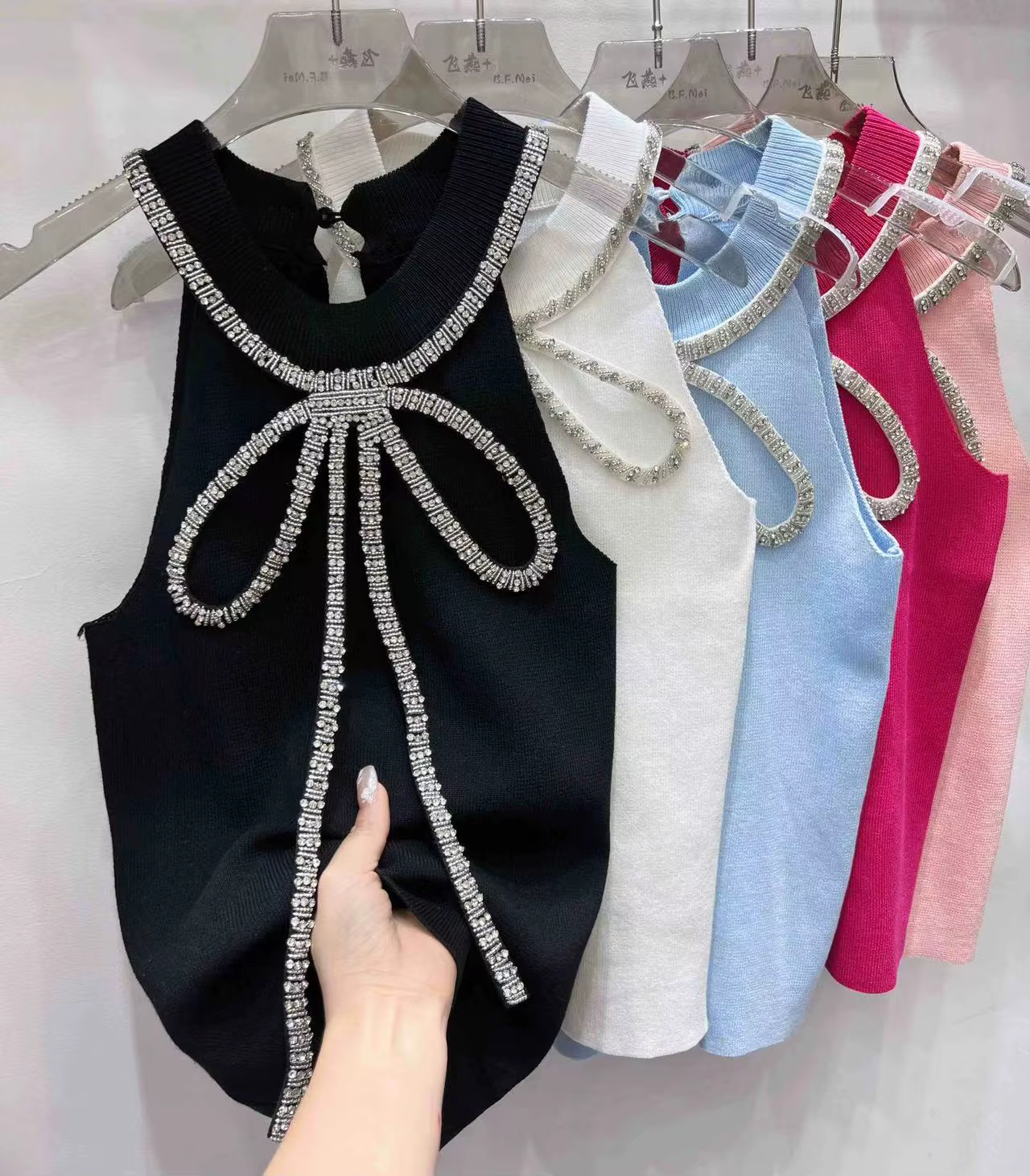 Top en maille sans manches à nœud papillon en diamants de luxe, coupe ajustée, débardeur halter, tri