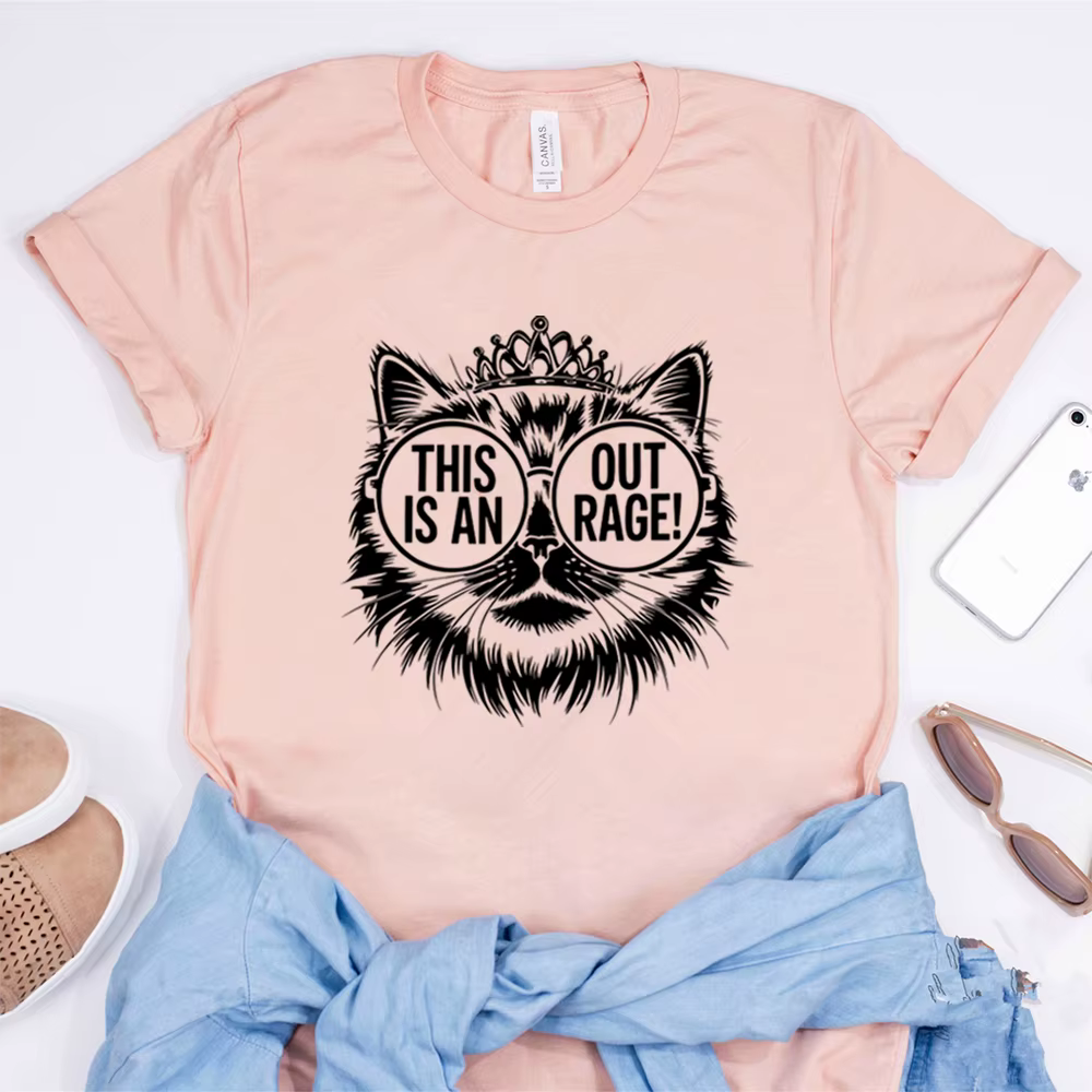 T-shirt Princess Donut « This Is An OUTRAGE » – Dungeon Crawler Carl Goddammit Donut – Pour les lect