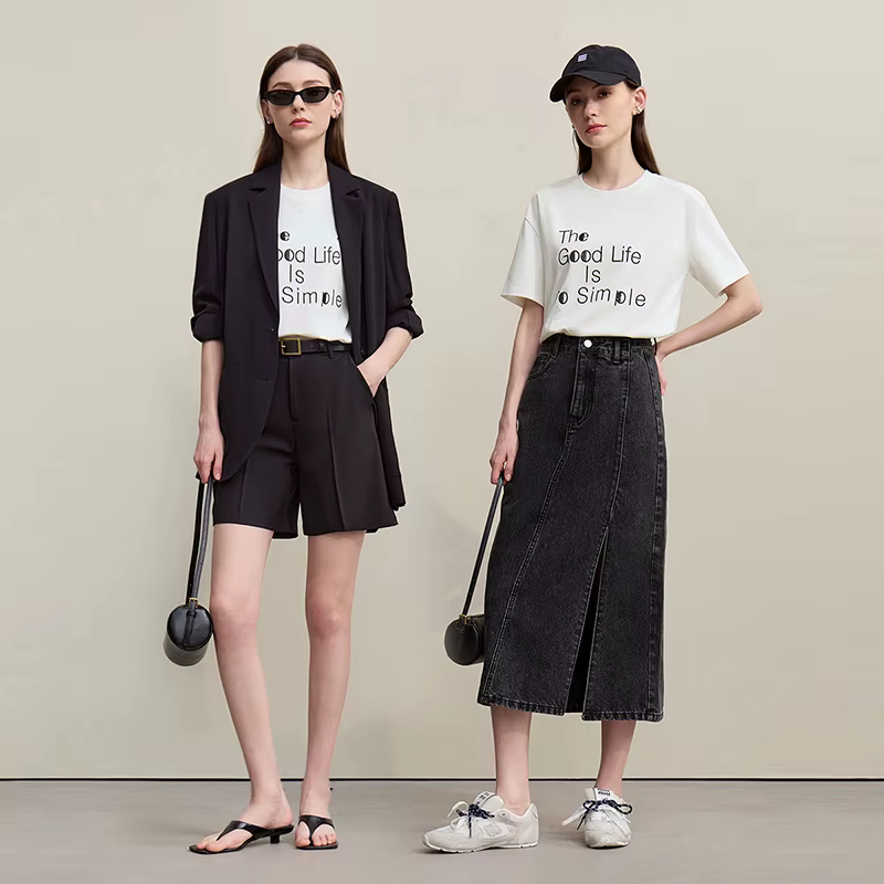 T-shirt Amii Femme Été 2026 Nouveau Décontracté Col Rond Broderie Lettres T-shirt Ample en Coton à M