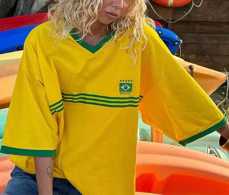 T-shirt court imprimé graphique Brésilien pour femme, style rétro estival, esthétique streetwear Har