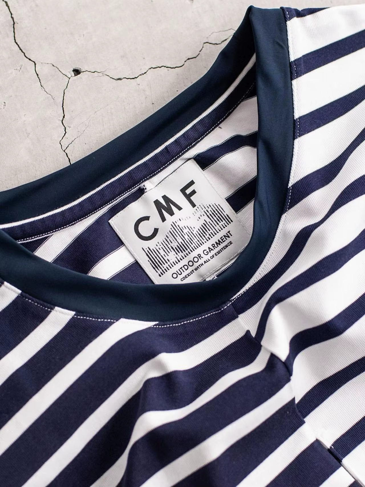 CMF 24SS OUTDOOR T-shirt ample à manches longues rayé patchwork fonctionnel