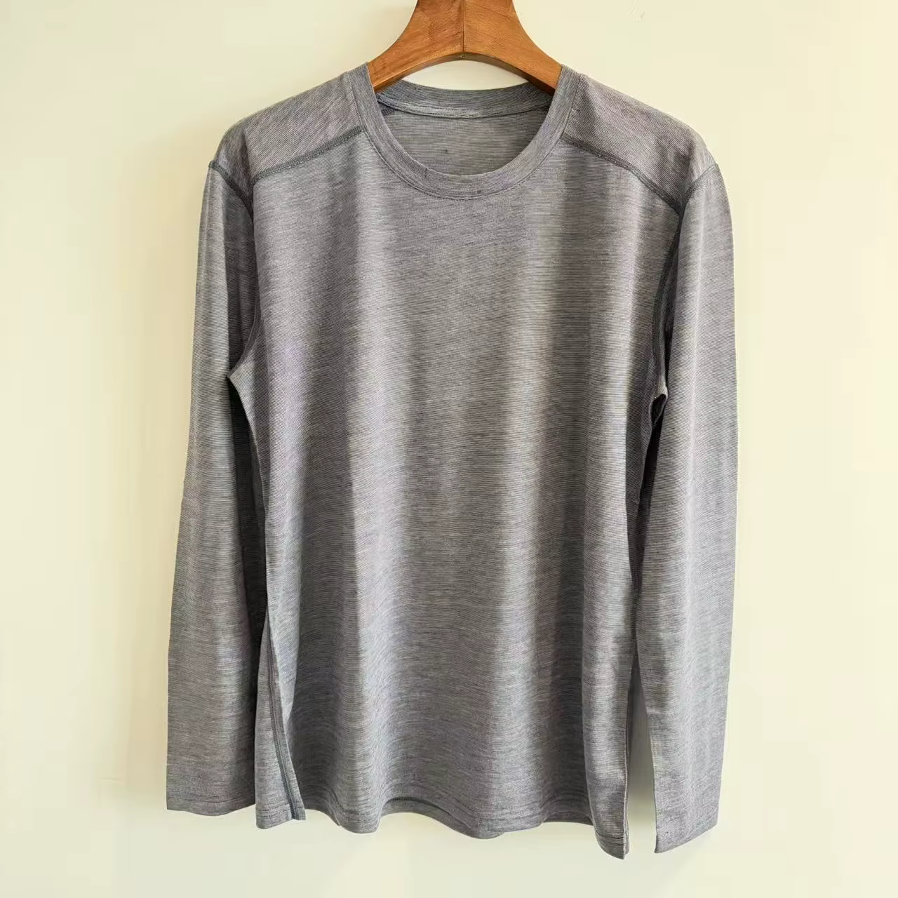 100% laine mérinos hommes à manches longues t-shirt Base thermique Laye laine chemise 200gsm mèche r