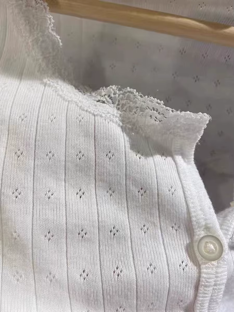 T-shirt à manches longues et col rond en dentelle pour femme, haut court et Chic, motif Floral, ajou