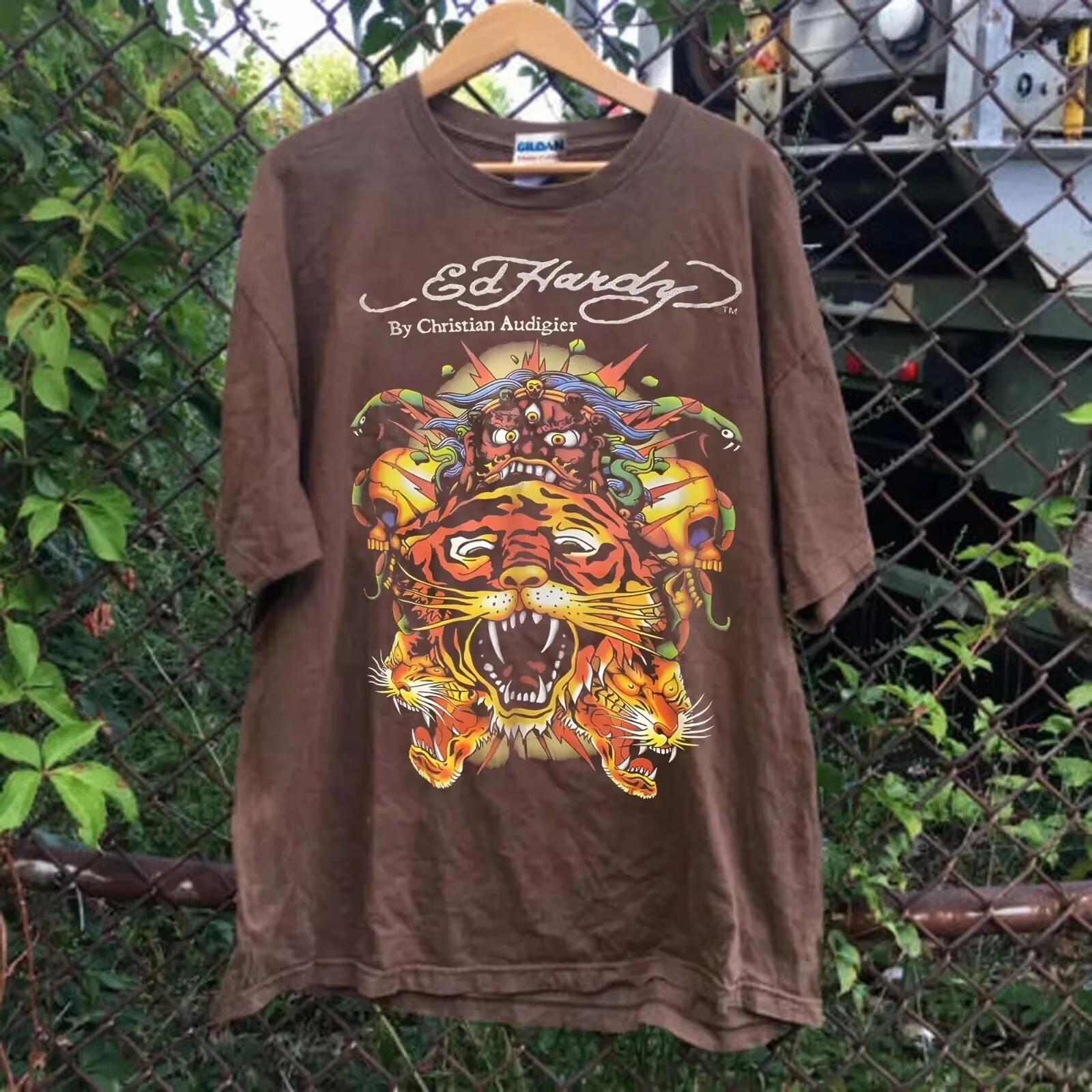 Ed Hardy By Christian Audigier Band Dark Chocolate T-shirt unisexe réimprimé