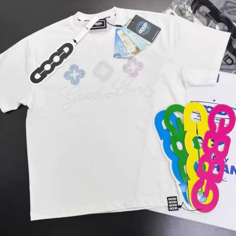 T-shirt GOODBRAND en coton respirant à col rond et manches courtes, brodé de fleurs en strass, pour