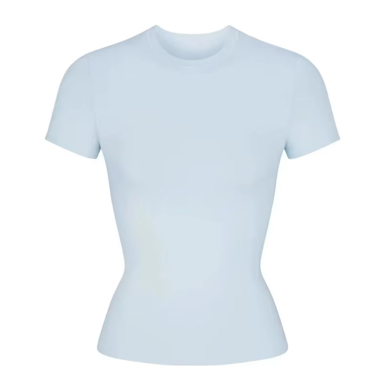 T-shirt Skims à manches courtes, extensible, ajusté et côtelé, en pur coton, avec un col rond et ser