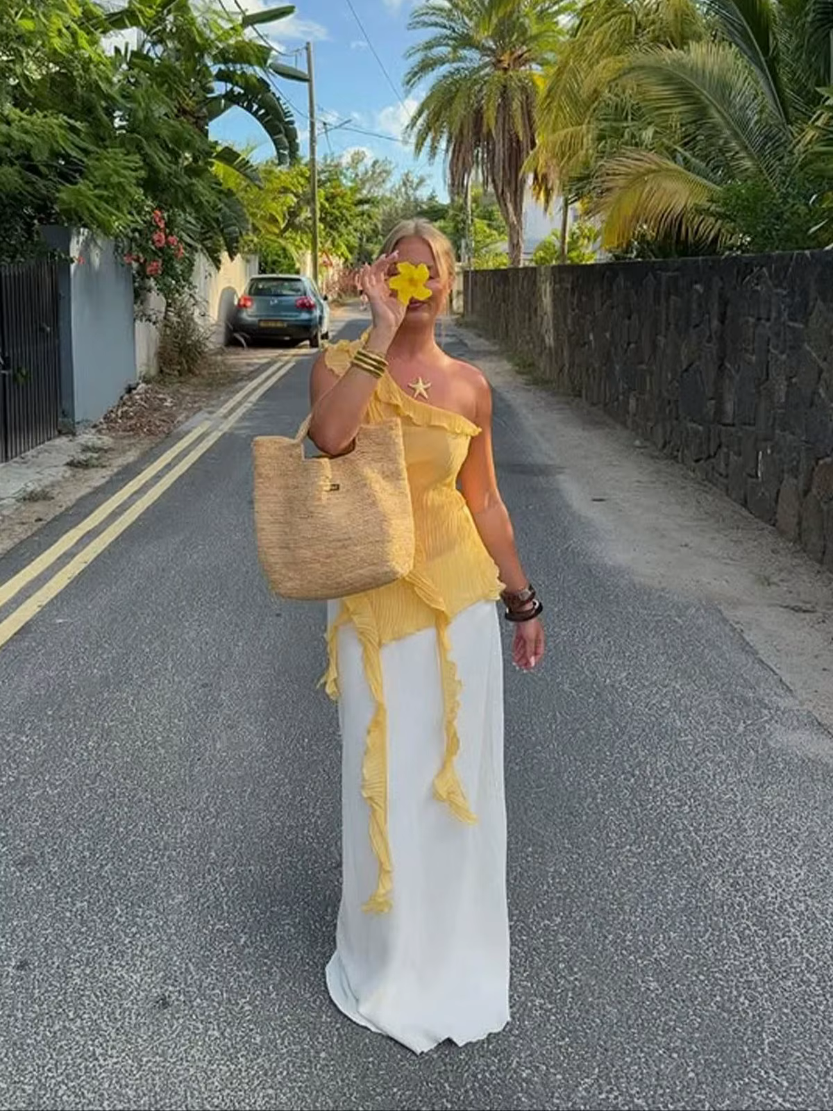 Haut jaune asymétrique à volants pour femmes, une épaule, pour rendez-vous de nuit, tenue de vacance