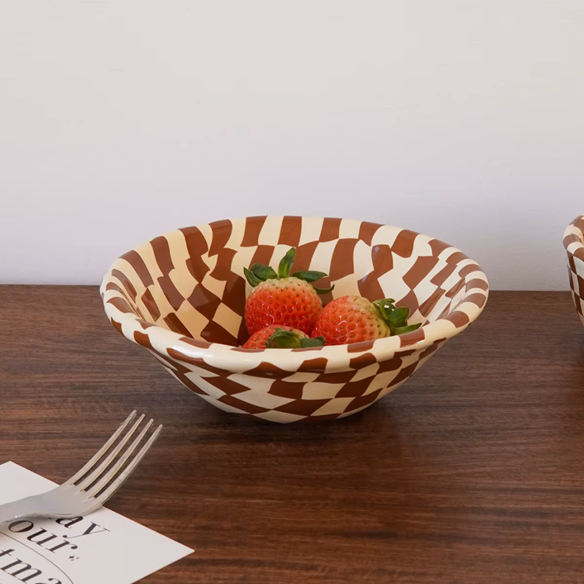 1 bol en céramique à rayures roses, design créatif, peint à la main, motif damier, exquis et esthéti