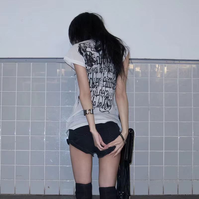 Karrram japonais Y2k lettre impression T-shirt Trashy 2000s Style tatouage T-shirt Vintage Harajuku 