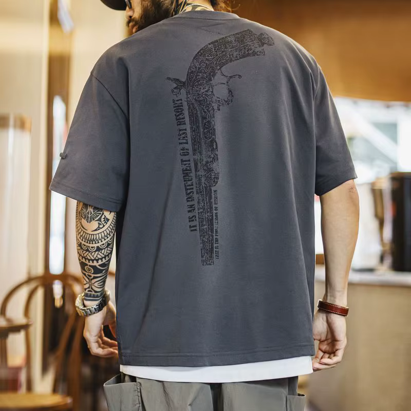 T-shirt en tricot imprimé col rond style rétro américain pour homme Maden, gris, coupe ample, design