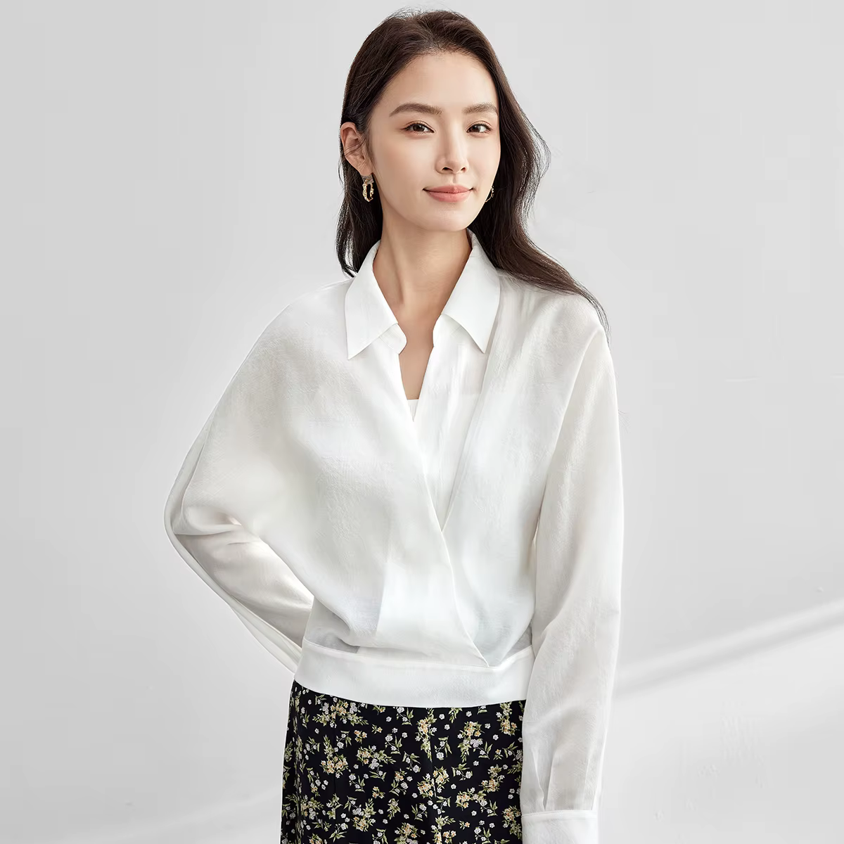 Chemisier blanc femme SENTUBILA à manches chauve-souris, collection Printemps 2026, décontracté, col