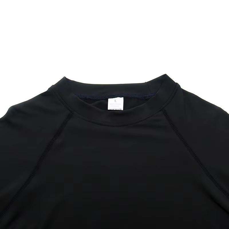 T-shirt moulant à manches longues pour homme