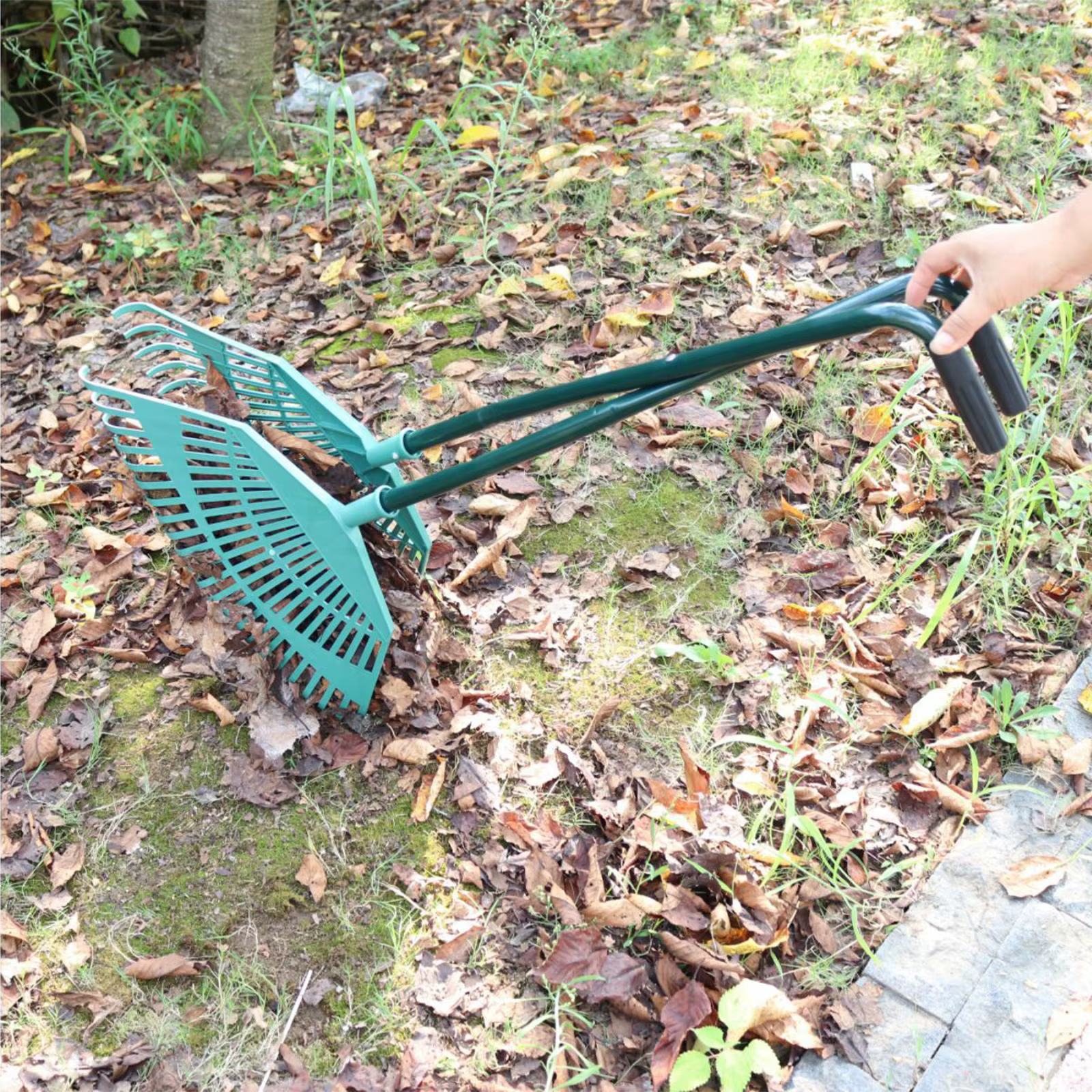 Ramasseur de feuilles de jardin pratique et efficace