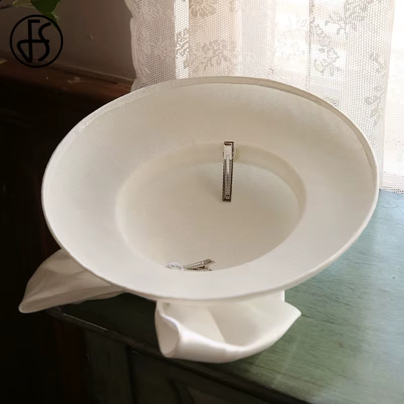 Fascinateur britannique élégant blanc pour femme