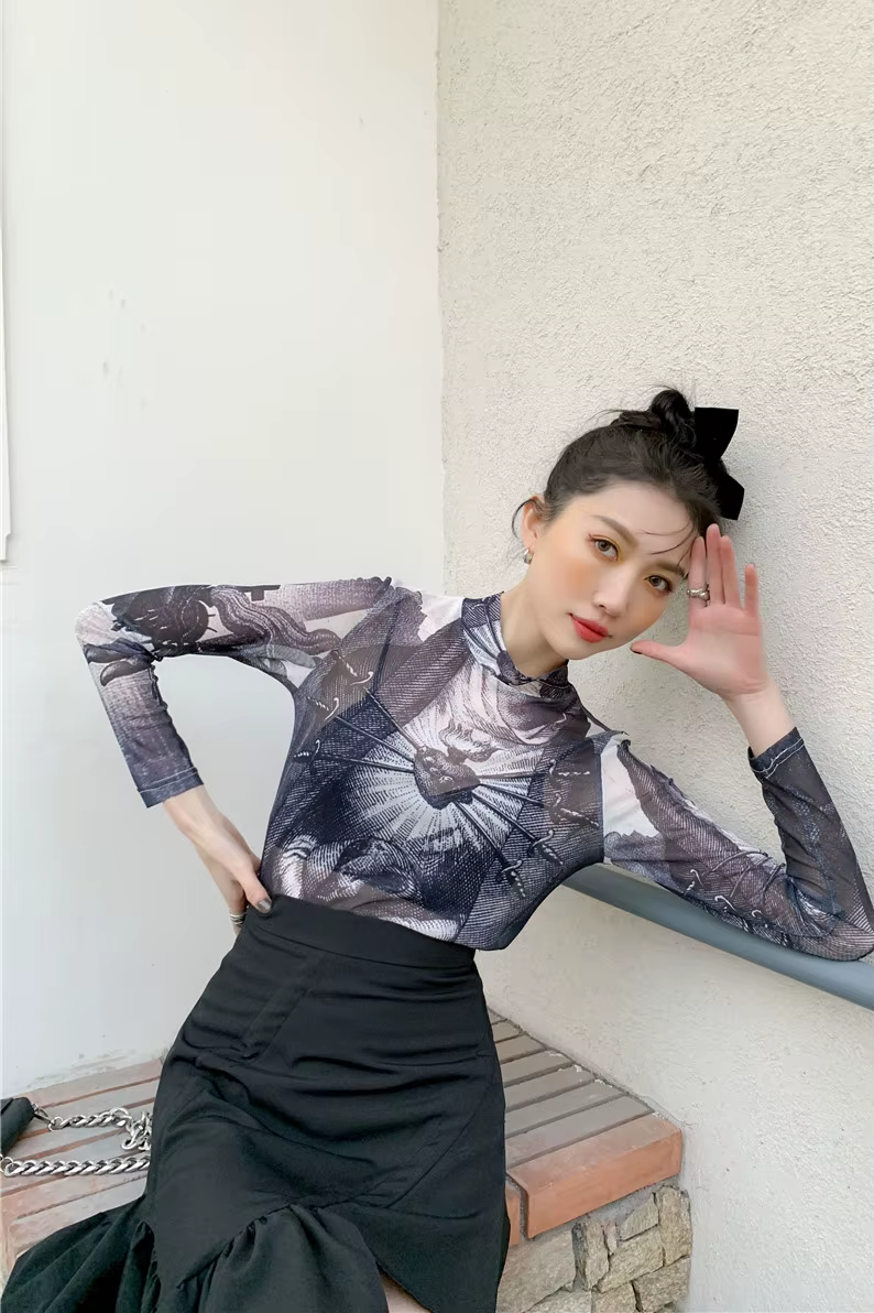 CHEERART Goth maille haut femmes tendance mode graphique t-shirts à manches longues col roulé voir à travers