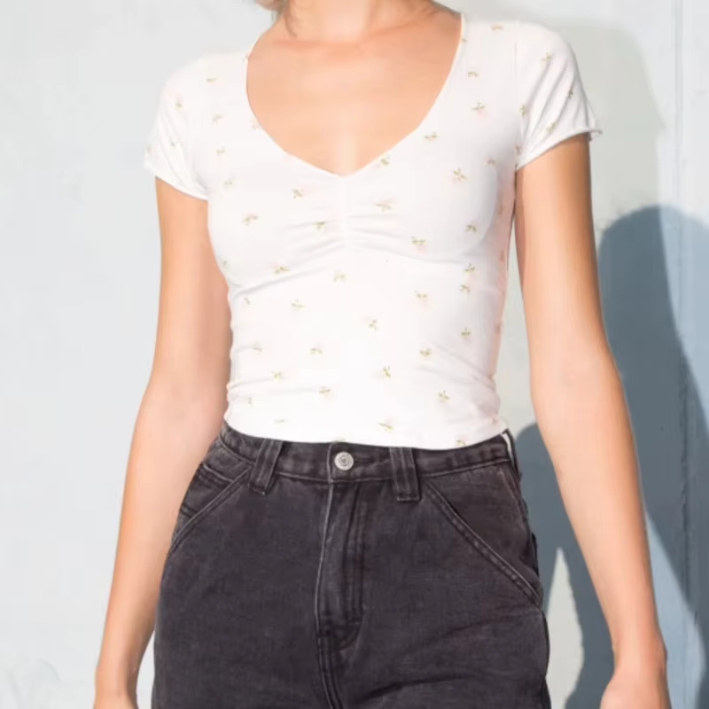 T-shirt manches courtes col en V femme